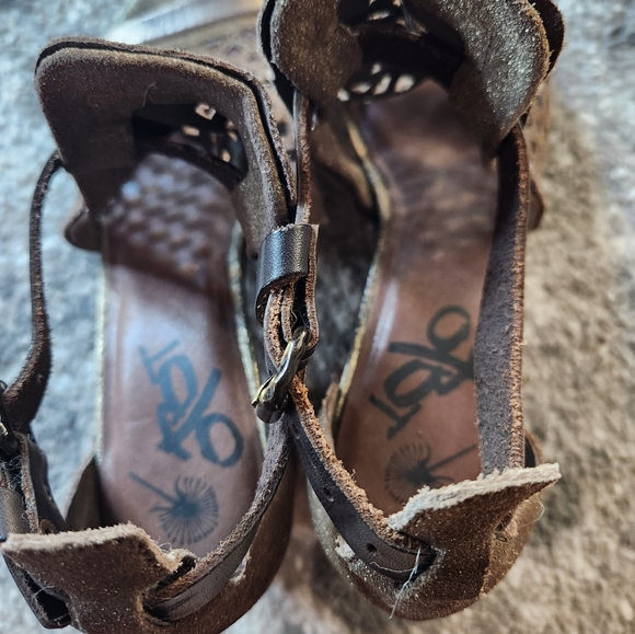 OTBT Bronze Metaphor Heeled Sandal Size 7.5 - Picture 6 of 8